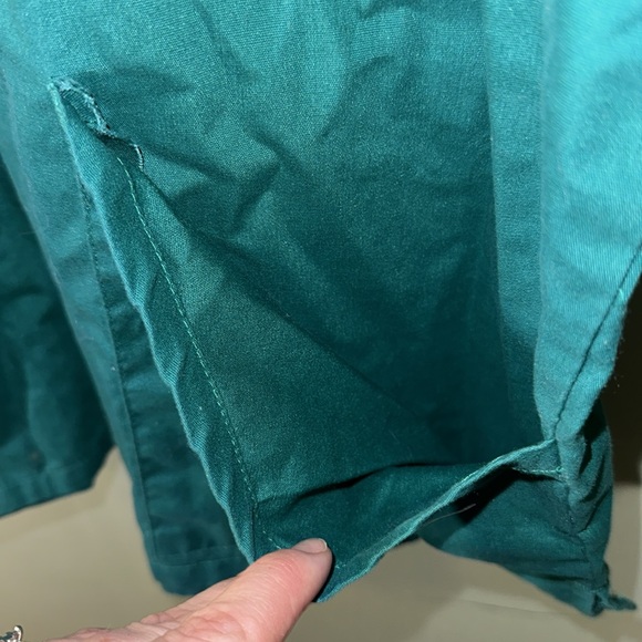 Dickies scrub top donating January 2026 - Picture 4 of 5